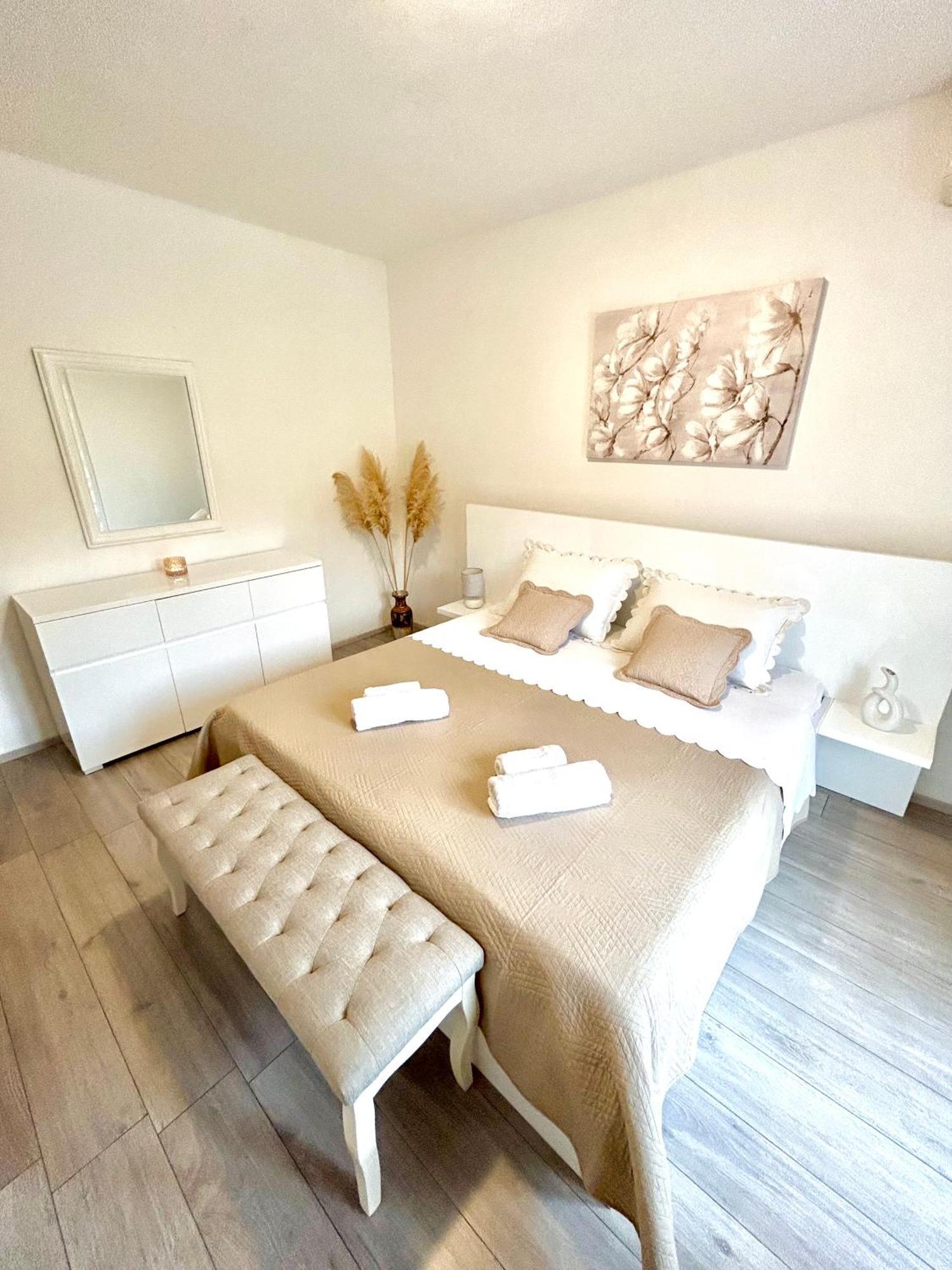 Apartman Zorka Povlja  Exterior photo