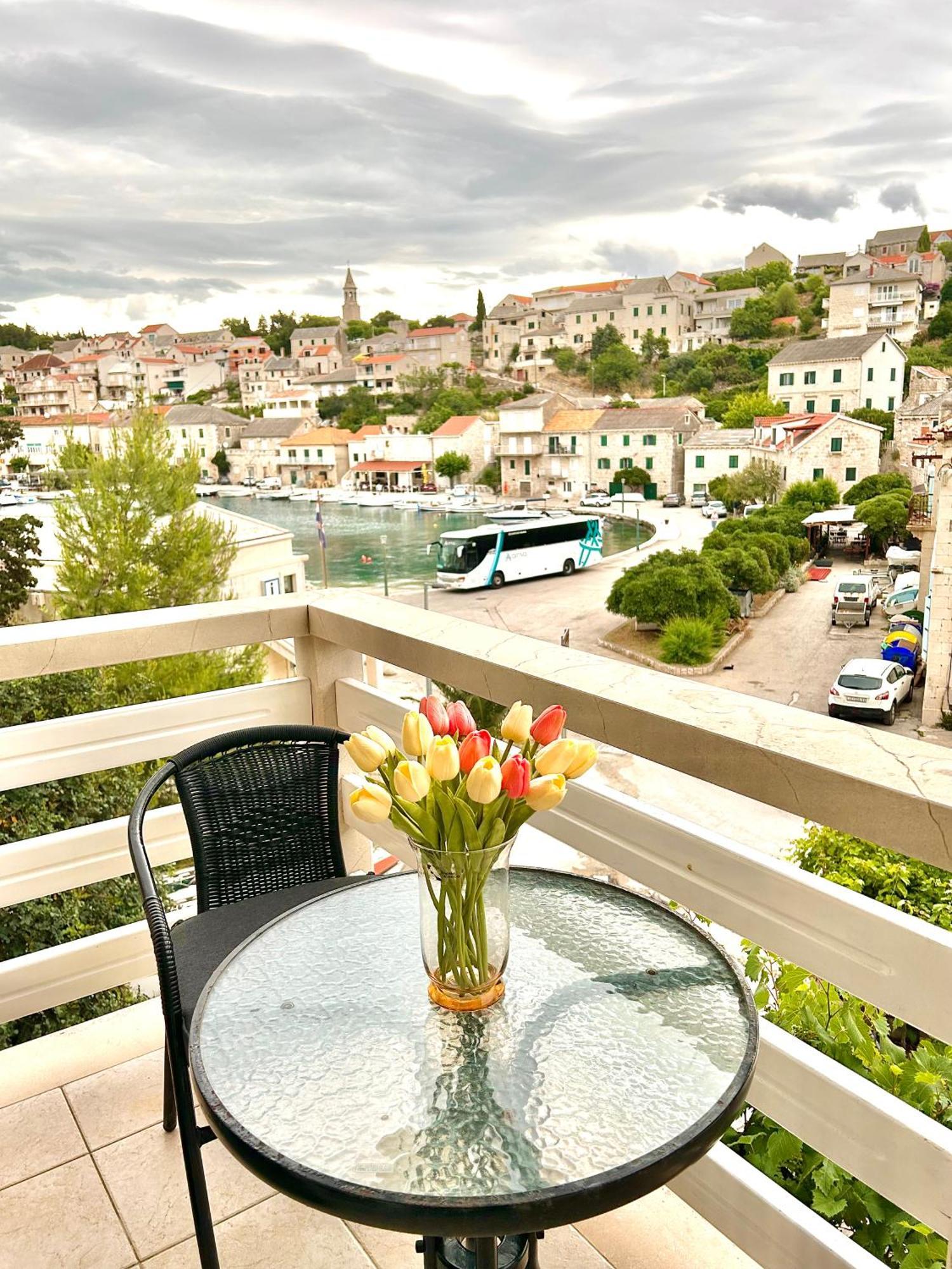 Apartman Zorka Povlja  Exterior photo